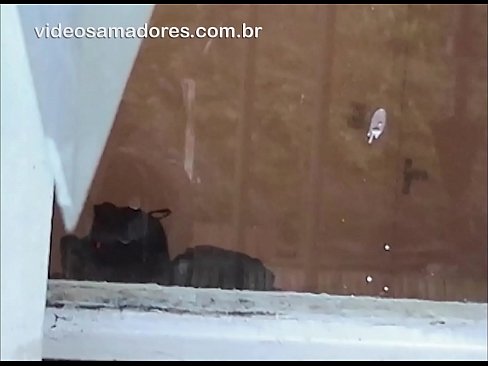 ❤️ Home cachondo mirando á súa moza con outro mozo, gravando un vídeo de carallo sen molestar á parella ️ Vídeo porno en % gl.klassikaprint.ru % ❌️❤