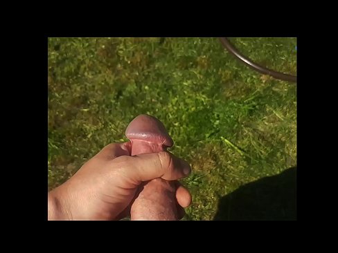 ❤️ A guapa quente recibe o seu coño rosa fodido e corre cun chorro nun xardín de verán ️ Vídeo porno en % gl.klassikaprint.ru % ❌️❤